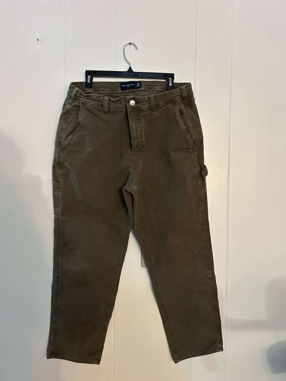 Abercrombie & Fitch Men's Olive Cargo Pants